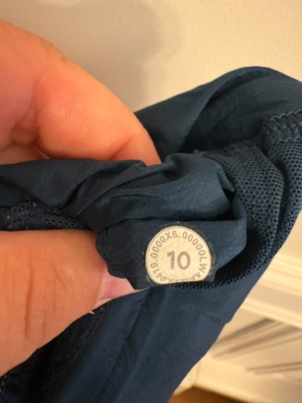 Lululemon Down for it All Hooded Puffer Jacket in Blue, Size 10 - Picture 7 of 7